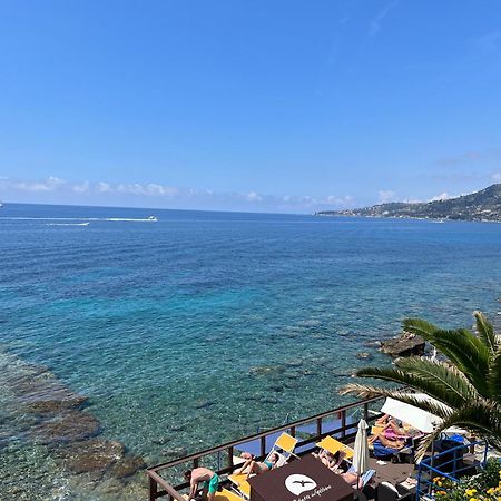 Apartmán La Rosa Dei Venti, Centro Storico, 50 Metri Dalle Spiagge Ospedaletti Exteriér fotografie